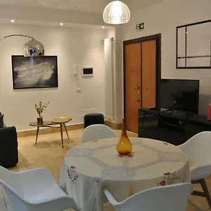 https://albaroma-apartment.it-romehotels.com